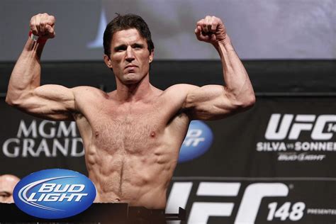 Did chael sonnen rob banks - Record: 25-11-1 8-2-1. On paper, it seems that Sonnen would easily mop the floor with Murray. Sure, Sonnen's fought more than twice as many sanctioned fights, but …